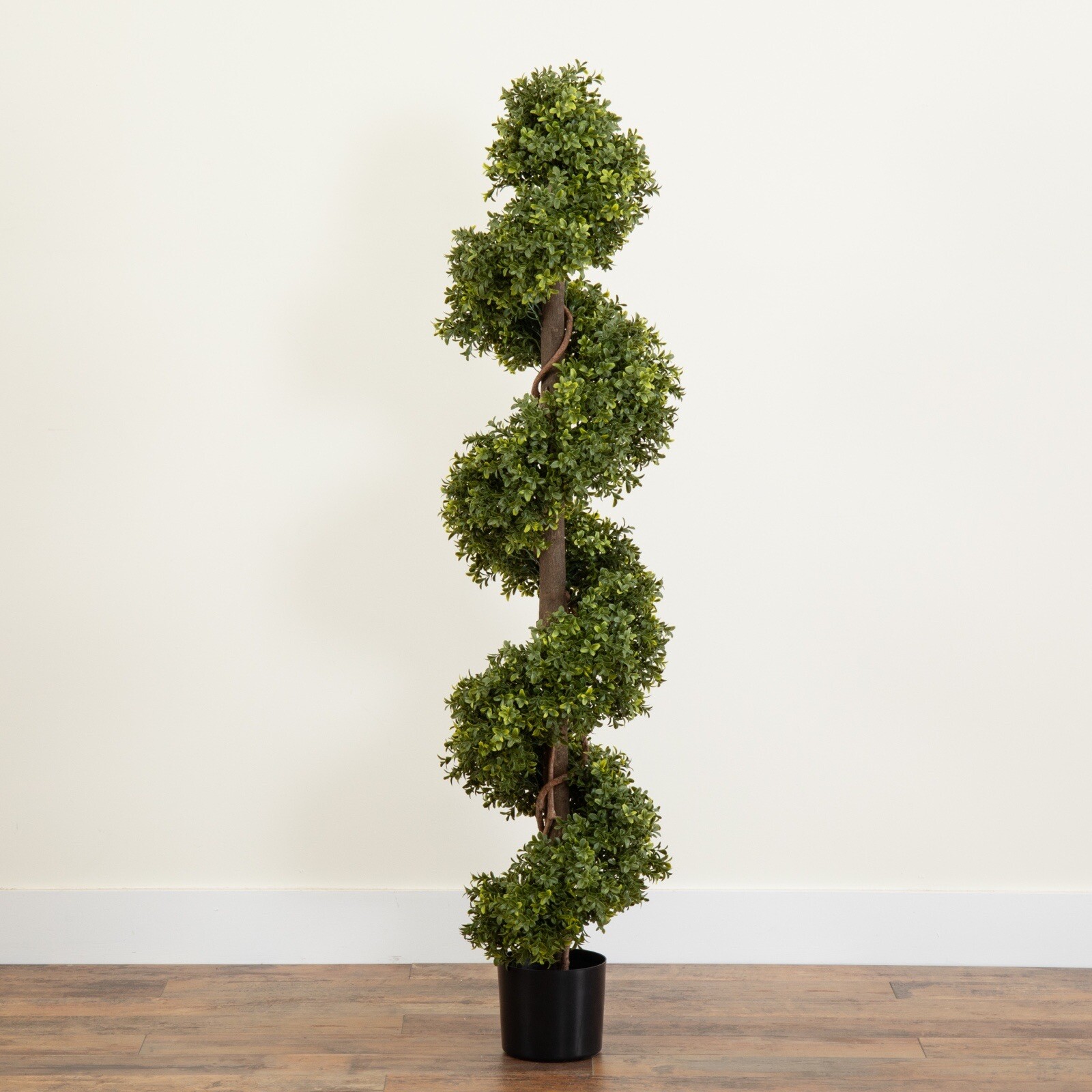 5’ Artificial Boxwood Spiral Topiary Tree UV (Indoor/Outdoor). Retail $159