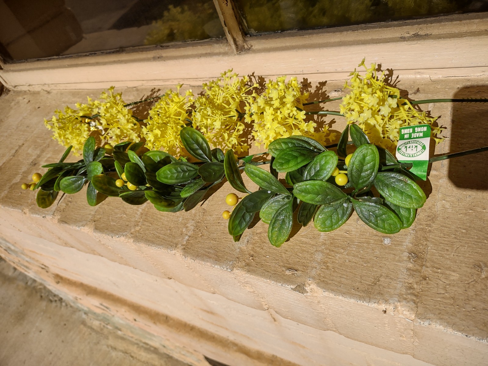 9 Stems 1960s Vintage Plastic Retro Flowers & Greenery-Mistletoe & Babies Breath