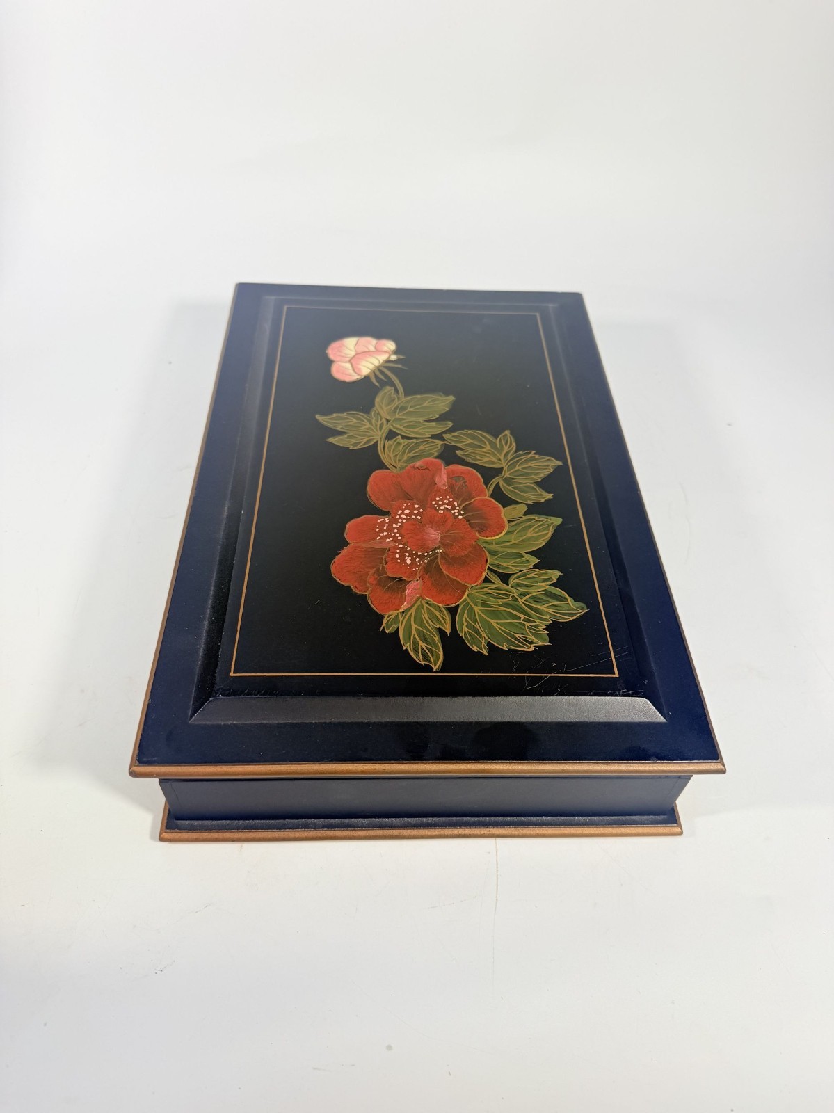 Jewlery Box Embossed Flowers Chinoiserie Oriental Boudoir Table Home Decor Black