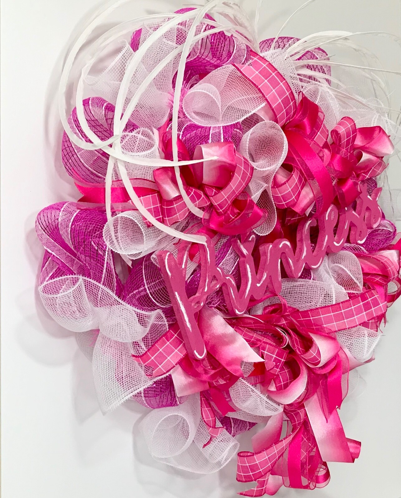 LARGE BRIGHT PINK WHITE DECO MESH PRINCESS WOOD SIGN DOOR WREATH GIRL ROOM NEW