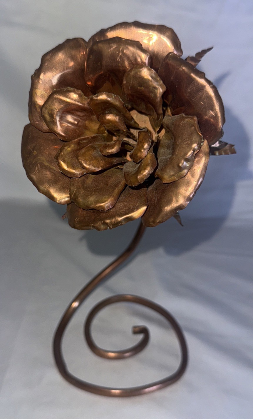 Beautiful Vintage Handcrafted Forever Rose Copper Metal 10”x6”