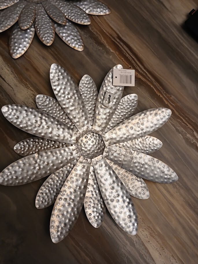 2 Tin Flower Decor Set Silver& Gold Petals Wall Hanging Light Weight 11″ Round