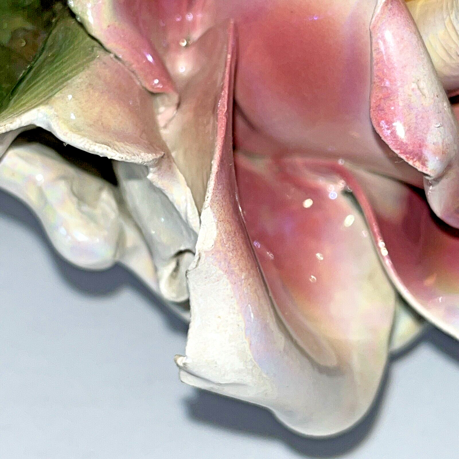 Vintage Capodimonte Basket of Roses Italy Original Tag Iridescent 10″ x 10″ x 6