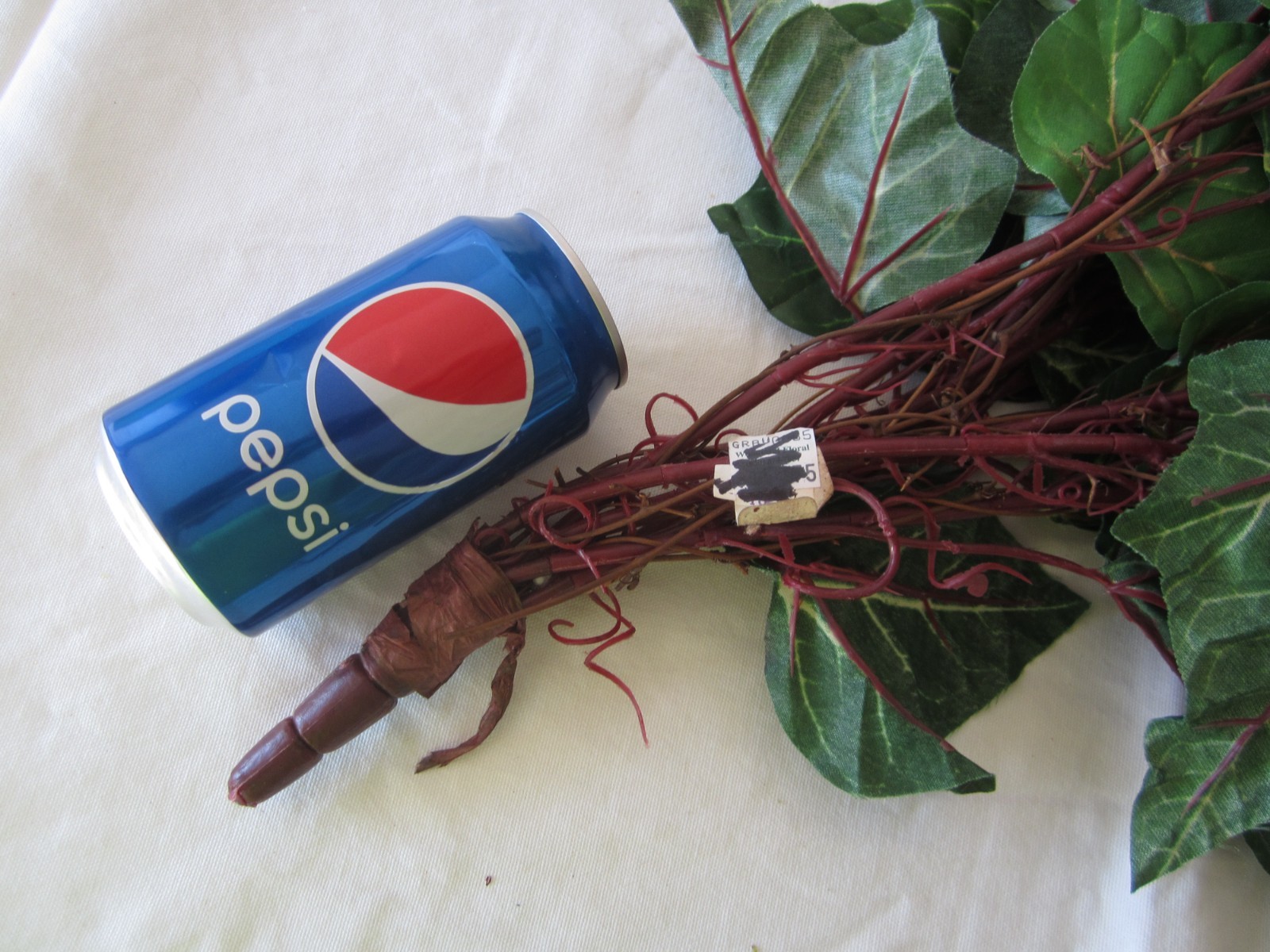 Artificial Floral Green & Red Leaf Bush Branch Stem Greenery Leaves Home Decor