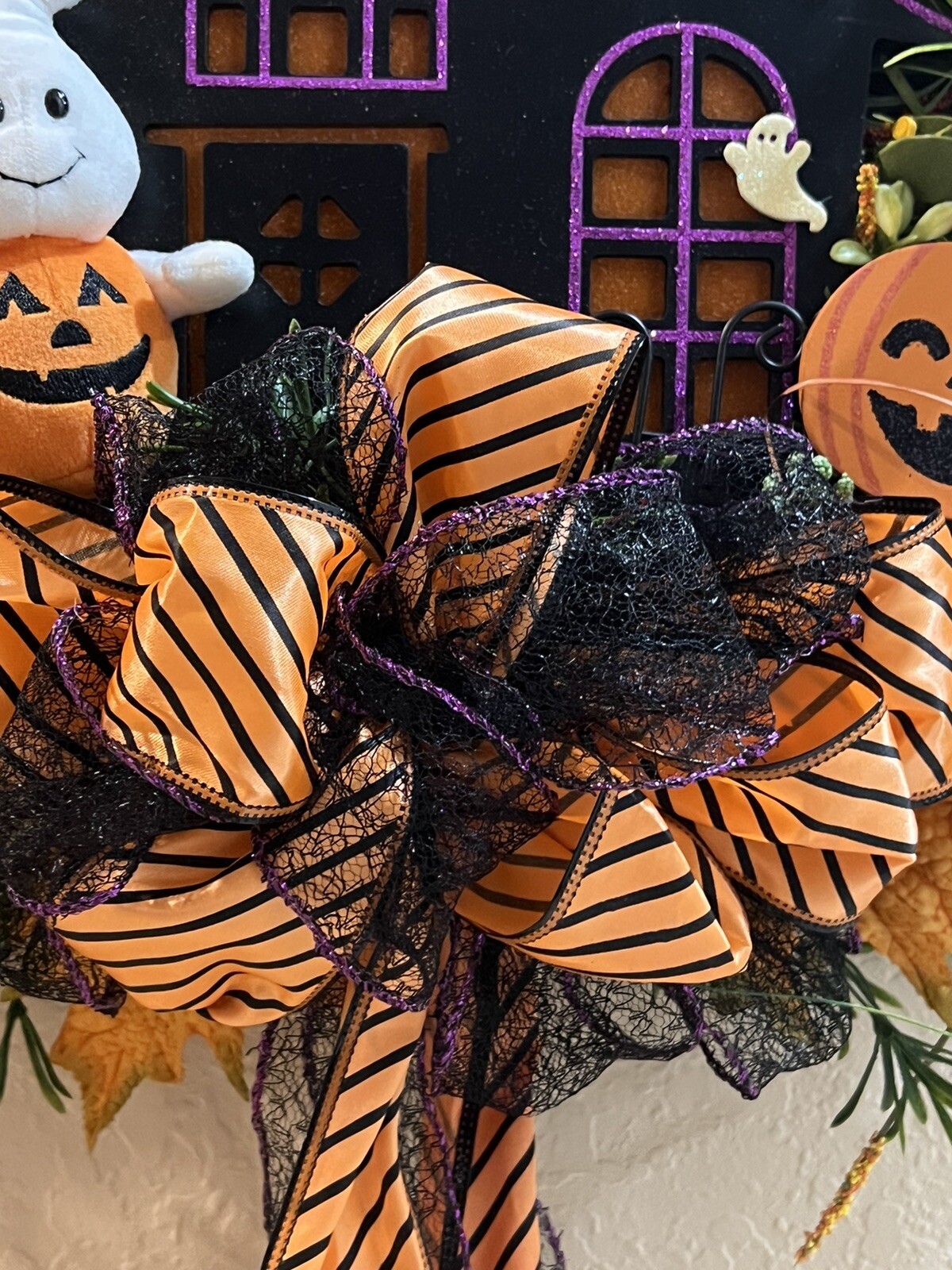 Haunted House Halloween Wreath EUC