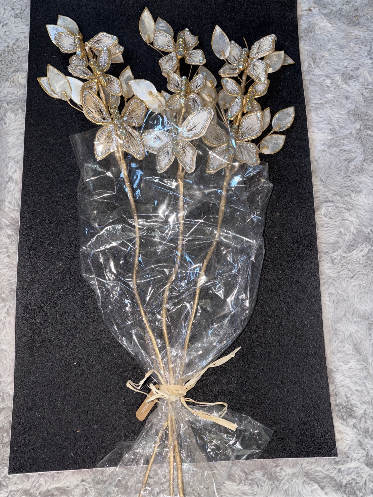 butterfly bouquet made of capiz shells mettalic gold silver 30” Long Stem (3)