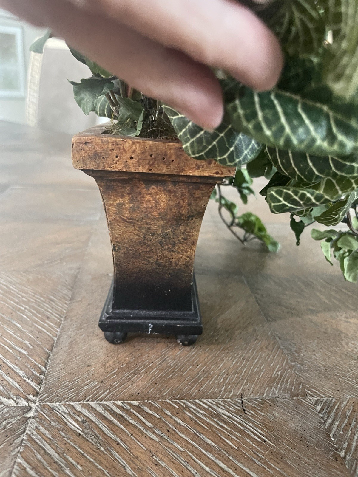 Faux Greenery & Berry Floral Arrangement Sm Resin Footed Container