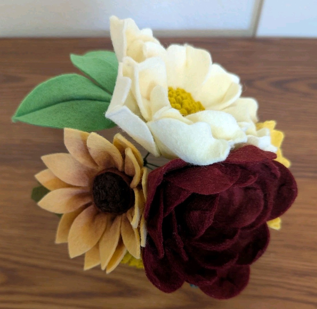 Beautiful Hand Cut Wool Blend Felt Flower Bouquet Gift Wrapped/Great Gift Idea!