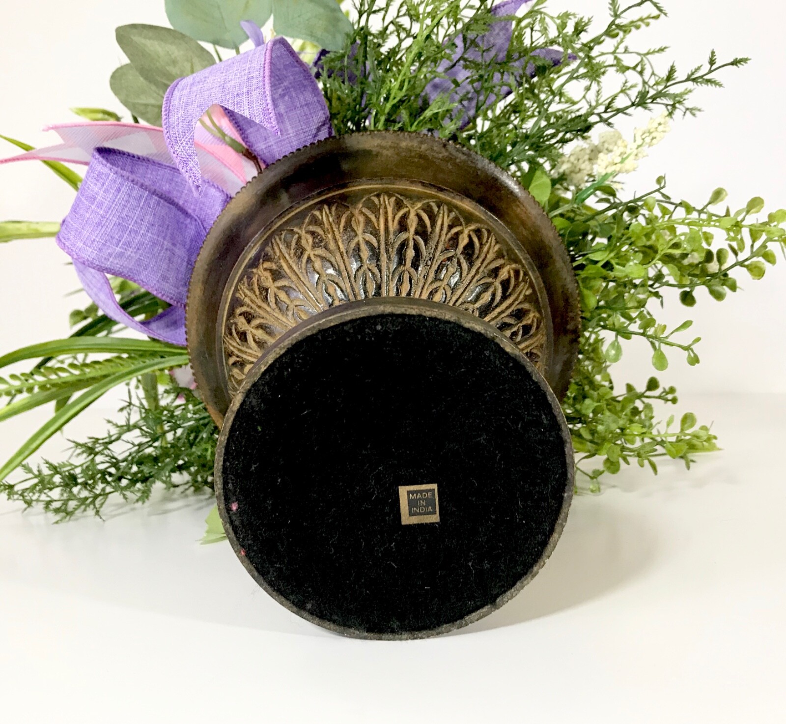 SPRING FLOWERS FLORAL ARRANGEMENT CENTERPIECE SOLID BRASS PEDESTAL COMPORT DISH