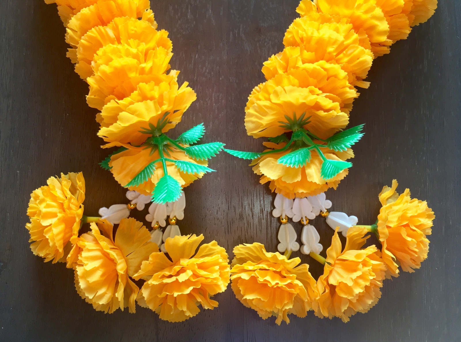 THAI DARK YELLOW COLOUR FLOWERS MARIGOLD GARLAND WORSHIP SPIRIT HOLY BUDDHA GOD