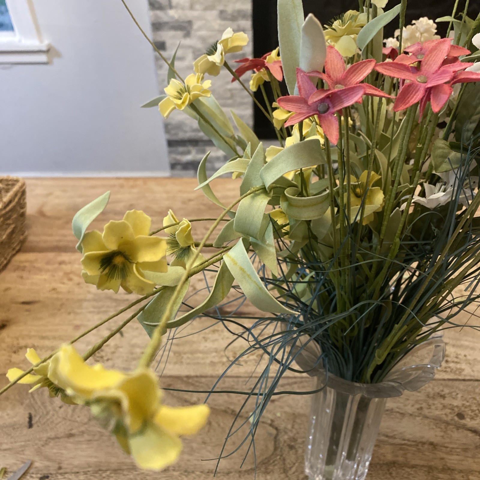 ARTIFICIAL FLOWERS ONLY… YELLOW, WHITE, PINK, LIGHT PINK, AND GREENERY NO VASE
