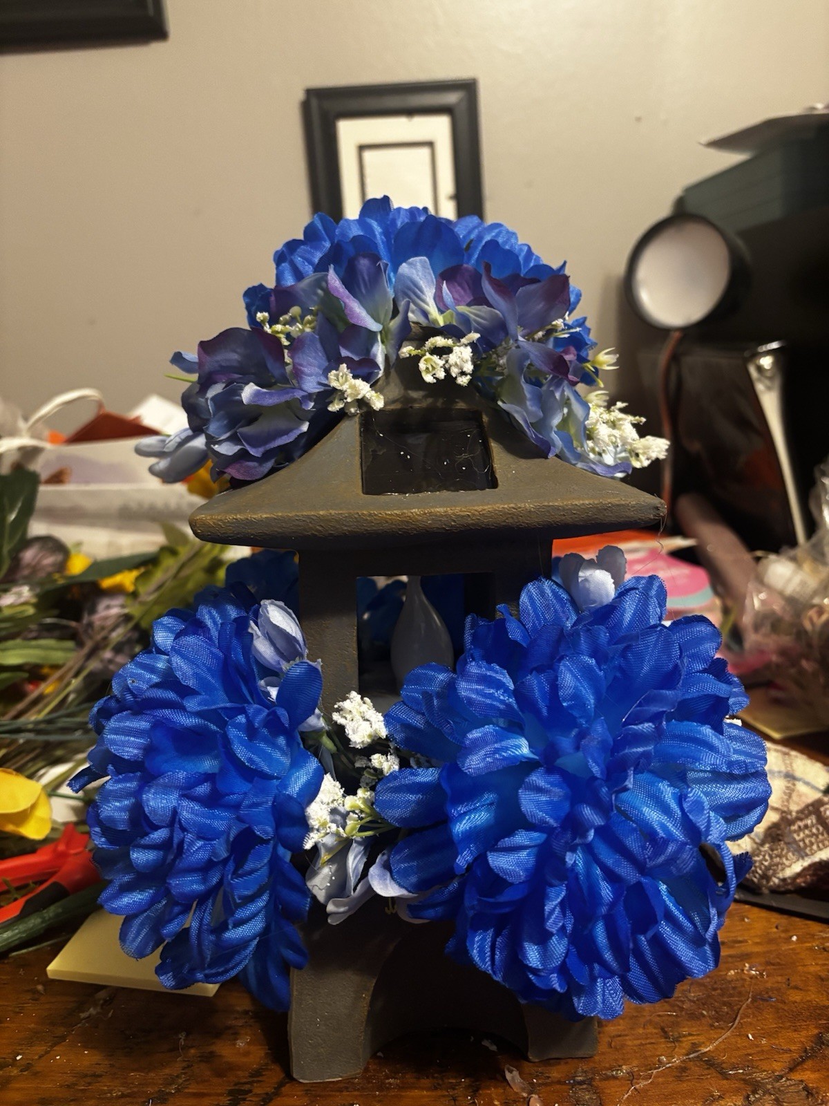 Artificial Blue and White Flower Arrangement Lantern Wall Decor, Plastic Fabric