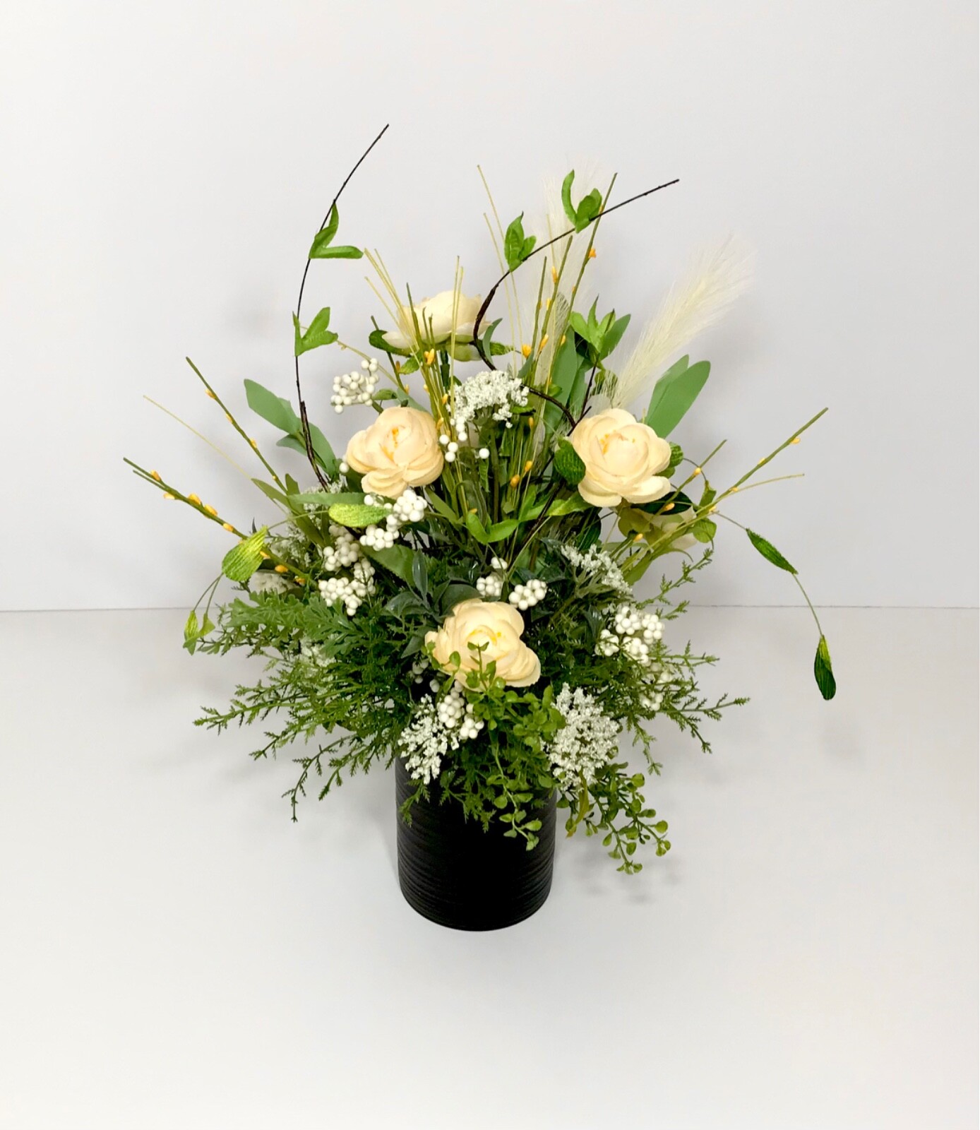 YELLOW RANUNCULUS FLORAL GREENERY ARRANGEMENT CONTEMPORARY CENTERPIECE GIFT NEW