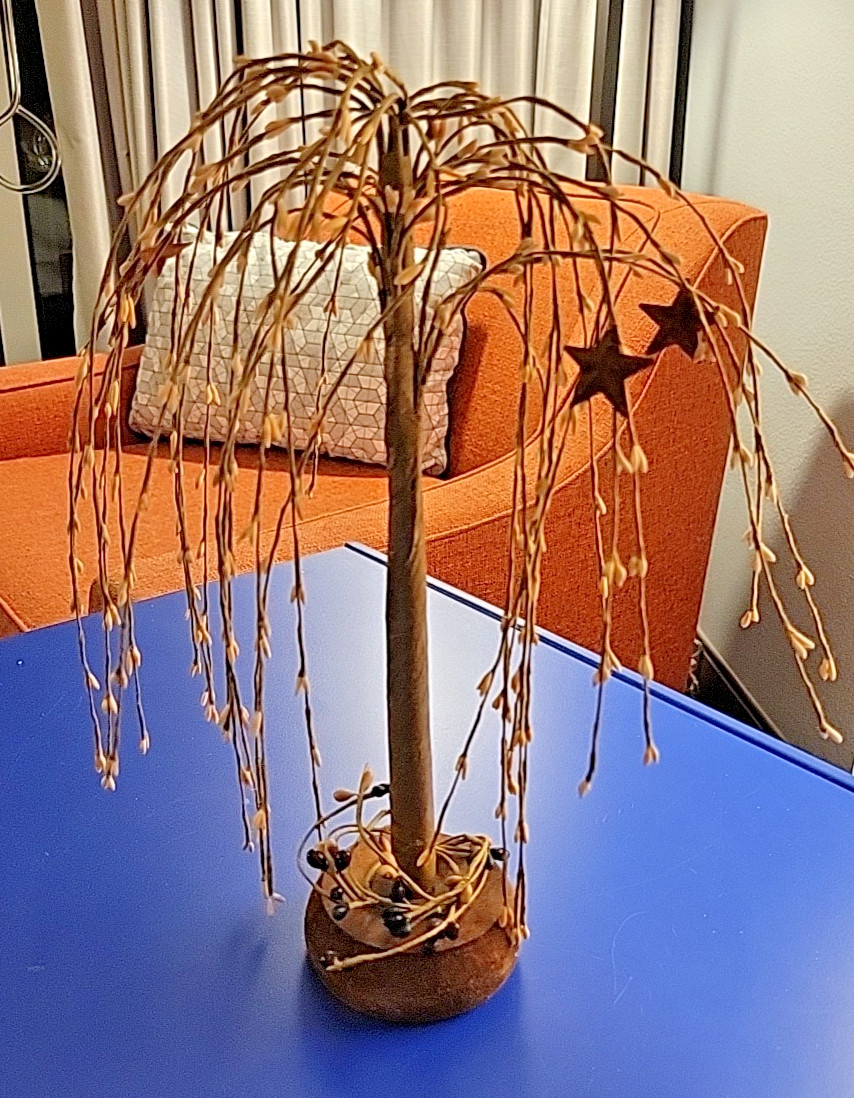Primitive Colonial Country Burgundy Pip Berry 11.5″ Willow Tree with Rusty Stars