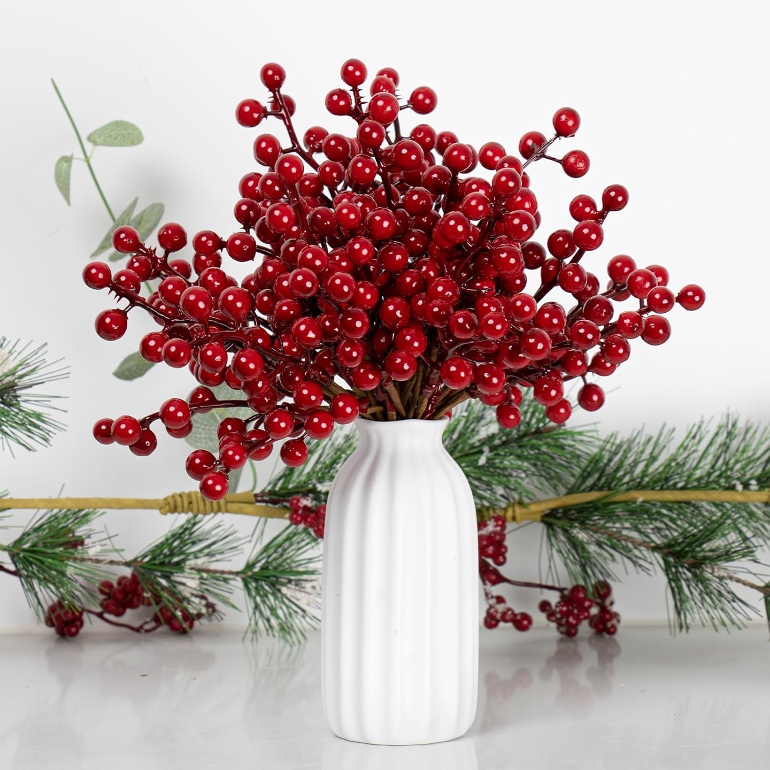 32 Pack Christmas Tree Decorations, Artificial Red Berry Stems 6.5 Inch Christma