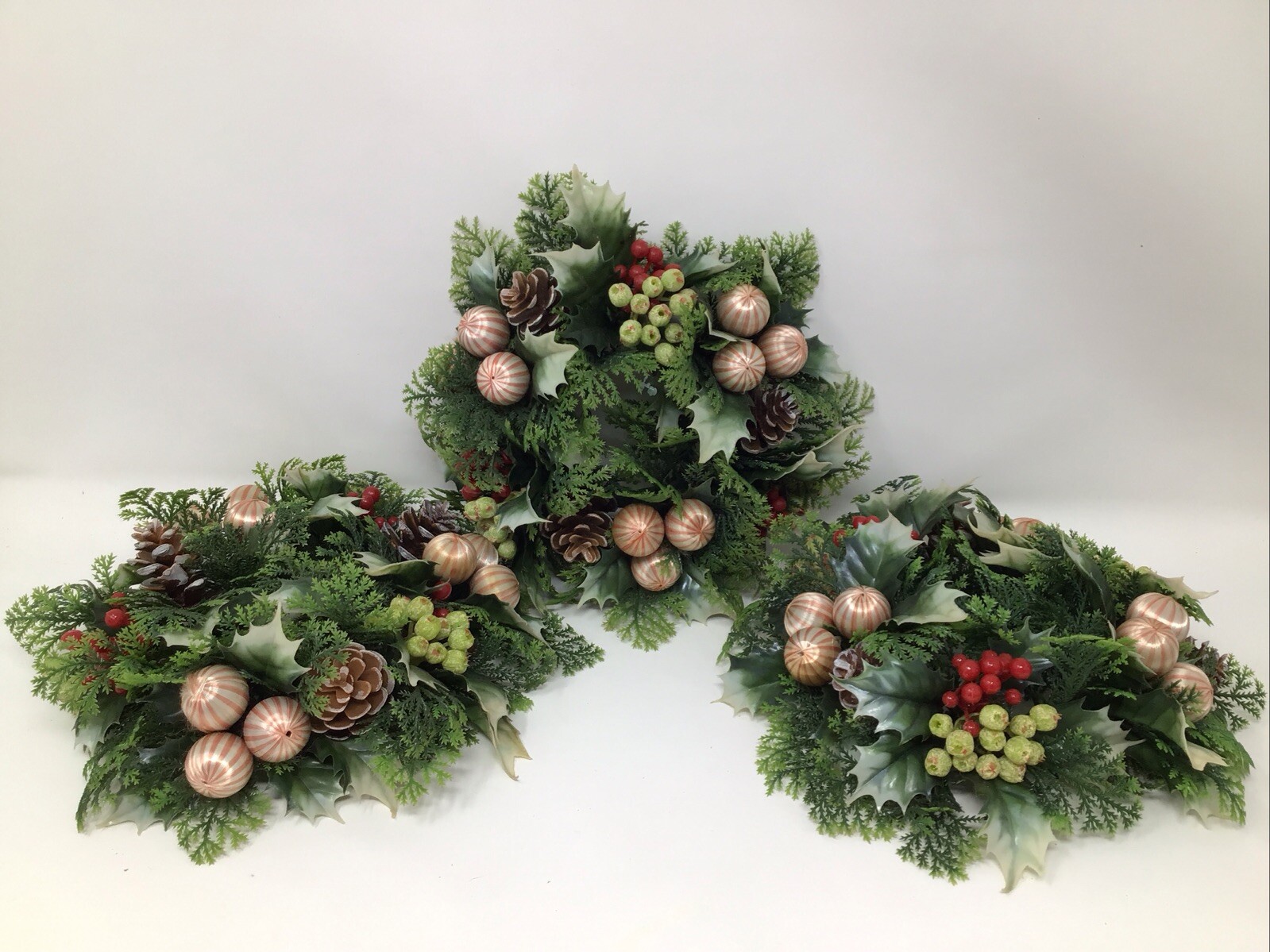 Christmas Wreath Ring Plastic Set Of 3 Berries Holly Bulbs Greens Vintage
