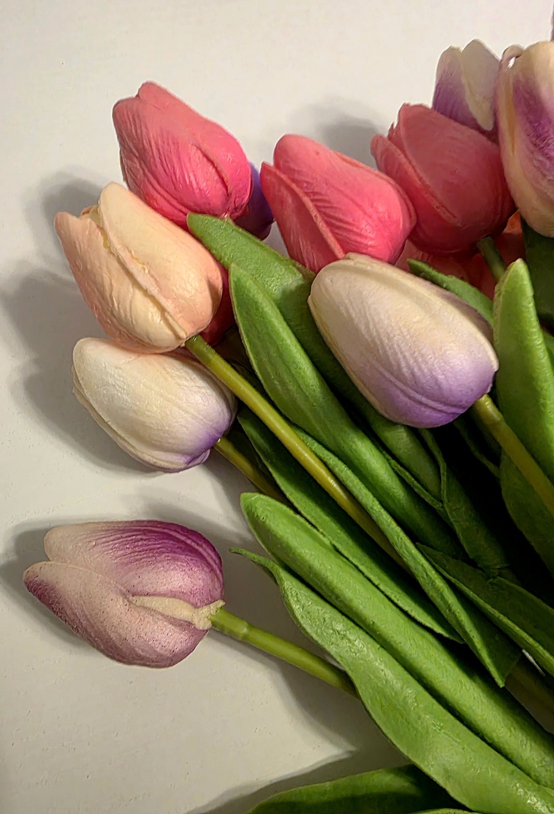 Multi Color Artificial Tulips 16″ Bouquet *preowned, Lovely*