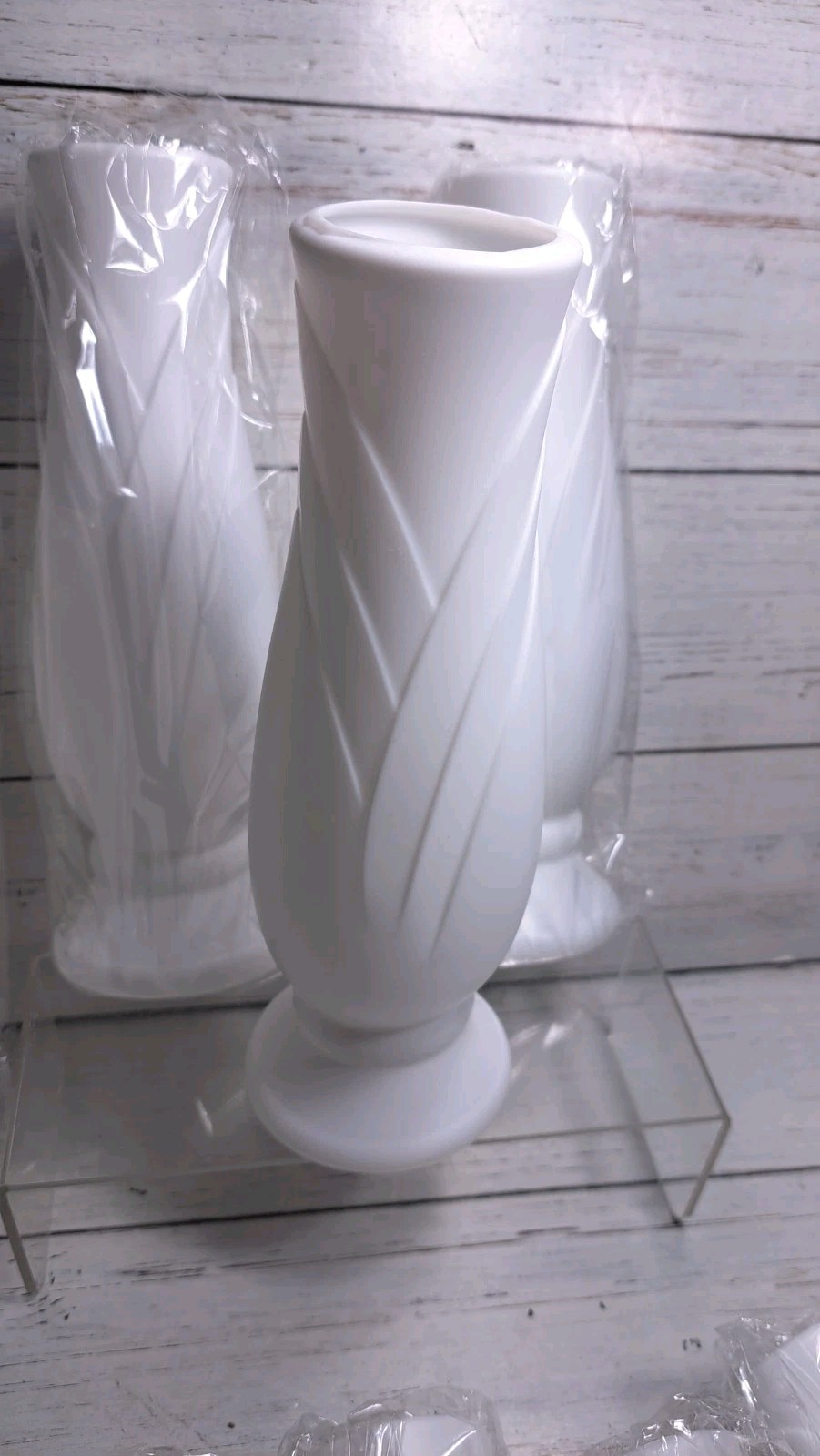 10 Pack Composite Plastic Flower Vases Bulk White Small Boho Floral Vases for…