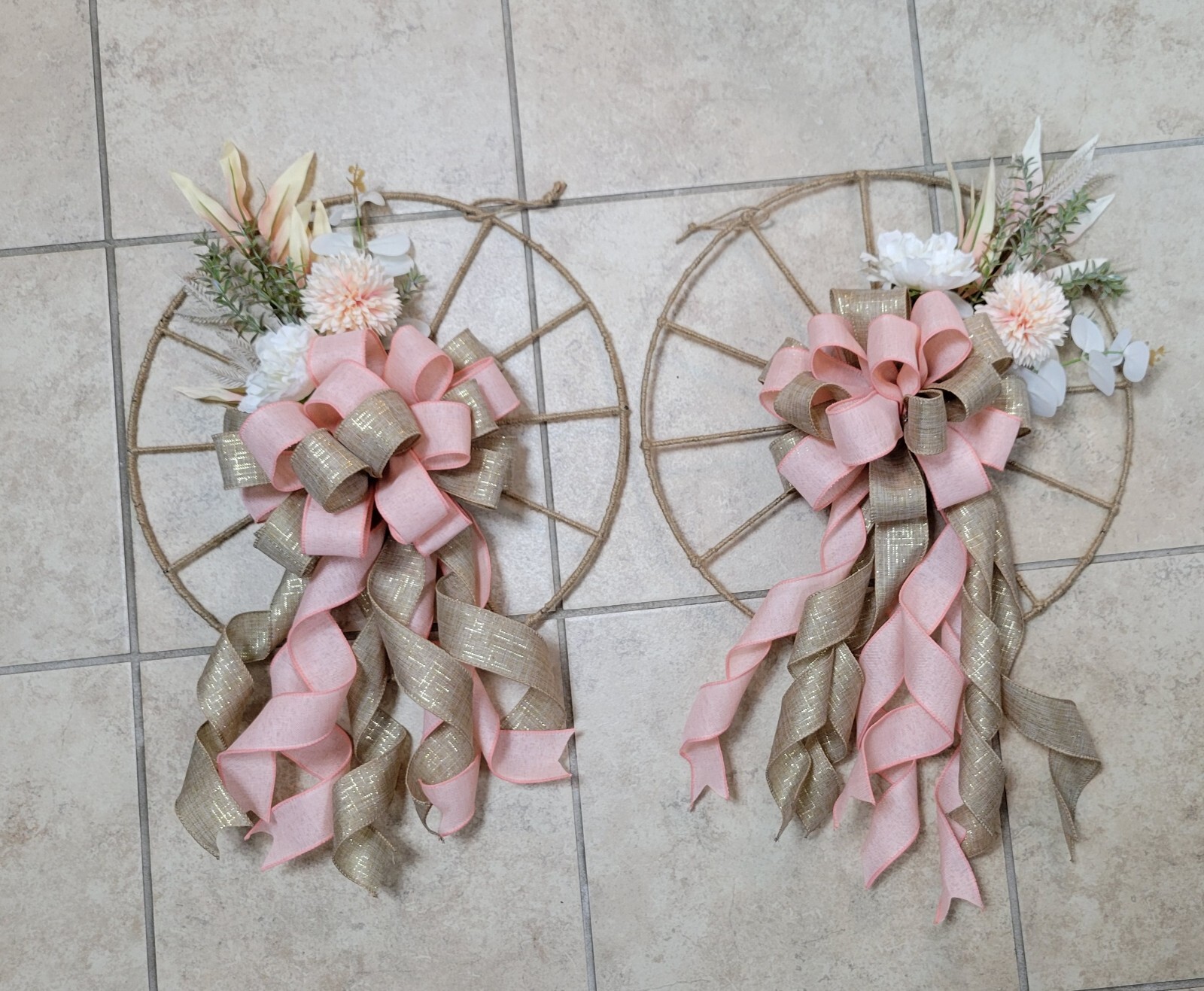 2 Wreath ELEGANT pretty Peach Beige White BIG Bow Wheel Jute Twine Light Brown