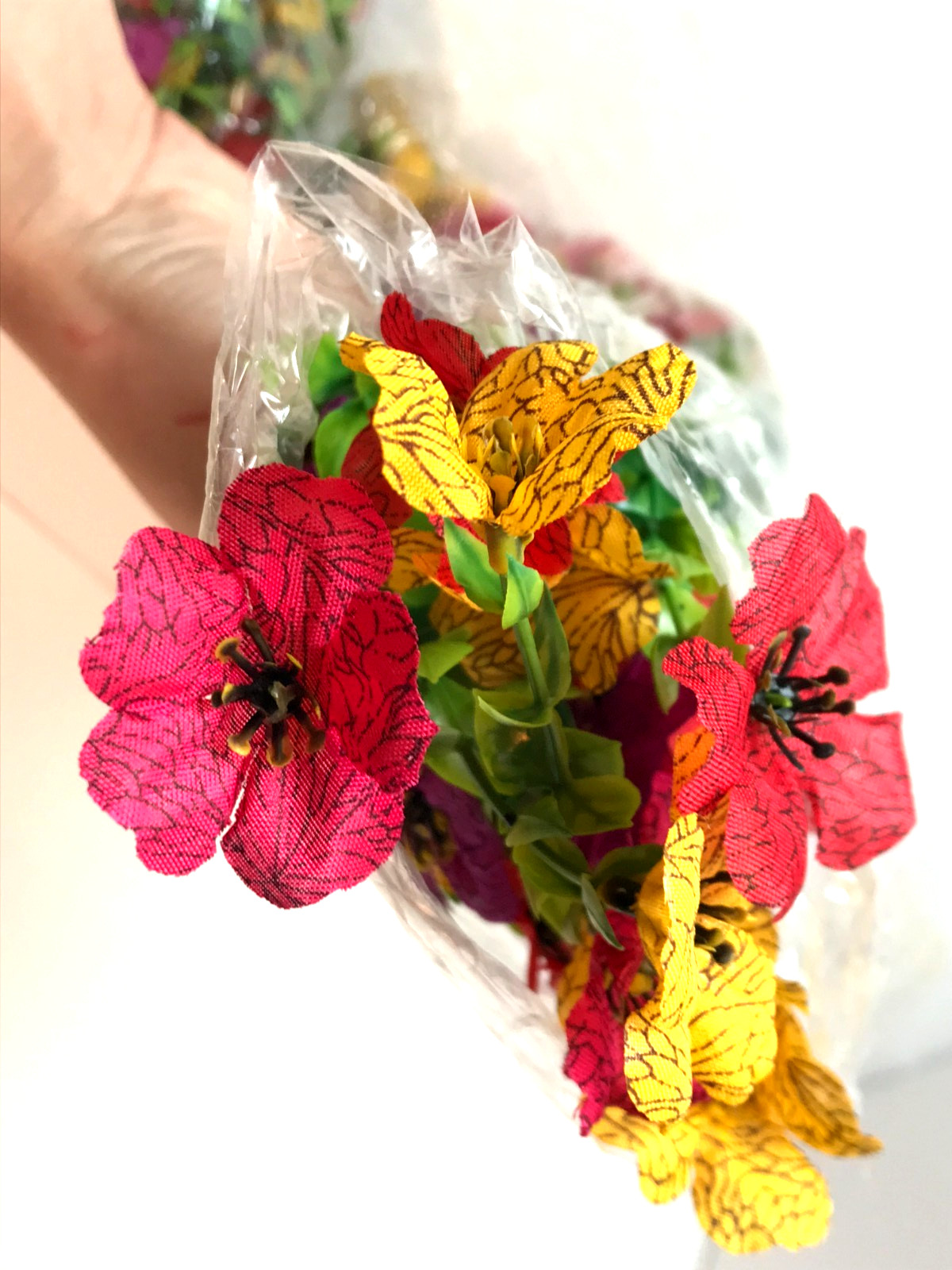 Faylifeway Faux Silk Hanging Flowers 24″ Summer Color Yard Patio Decor 4 Pack
