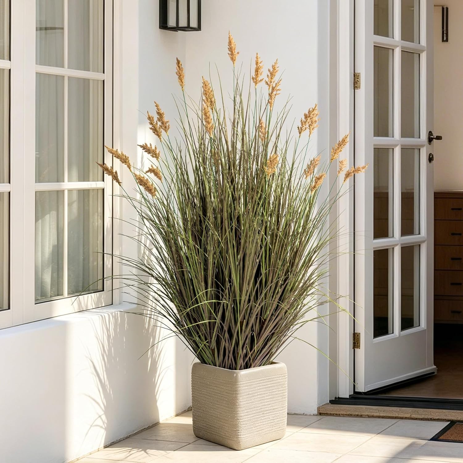 2 Pack Lifelike Faux Plastic plantas Synthetic Pampas Grass Indoor Outdoor