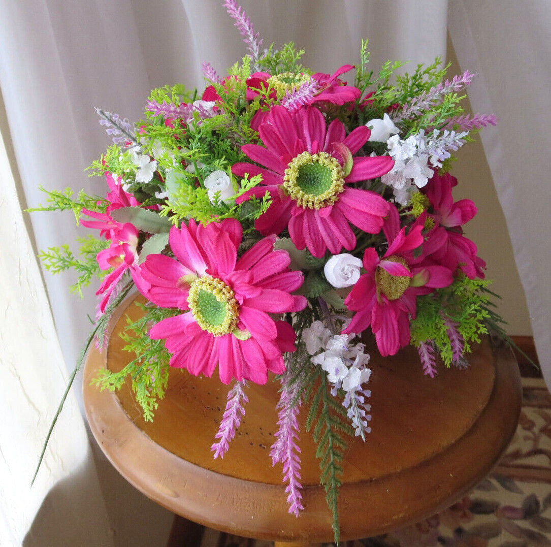 BEAUTIFUL FLORAL ARRANGEMENT ARTIFICIAL SILK/PLASTIC FLOWERS 8″x 9″ NEW