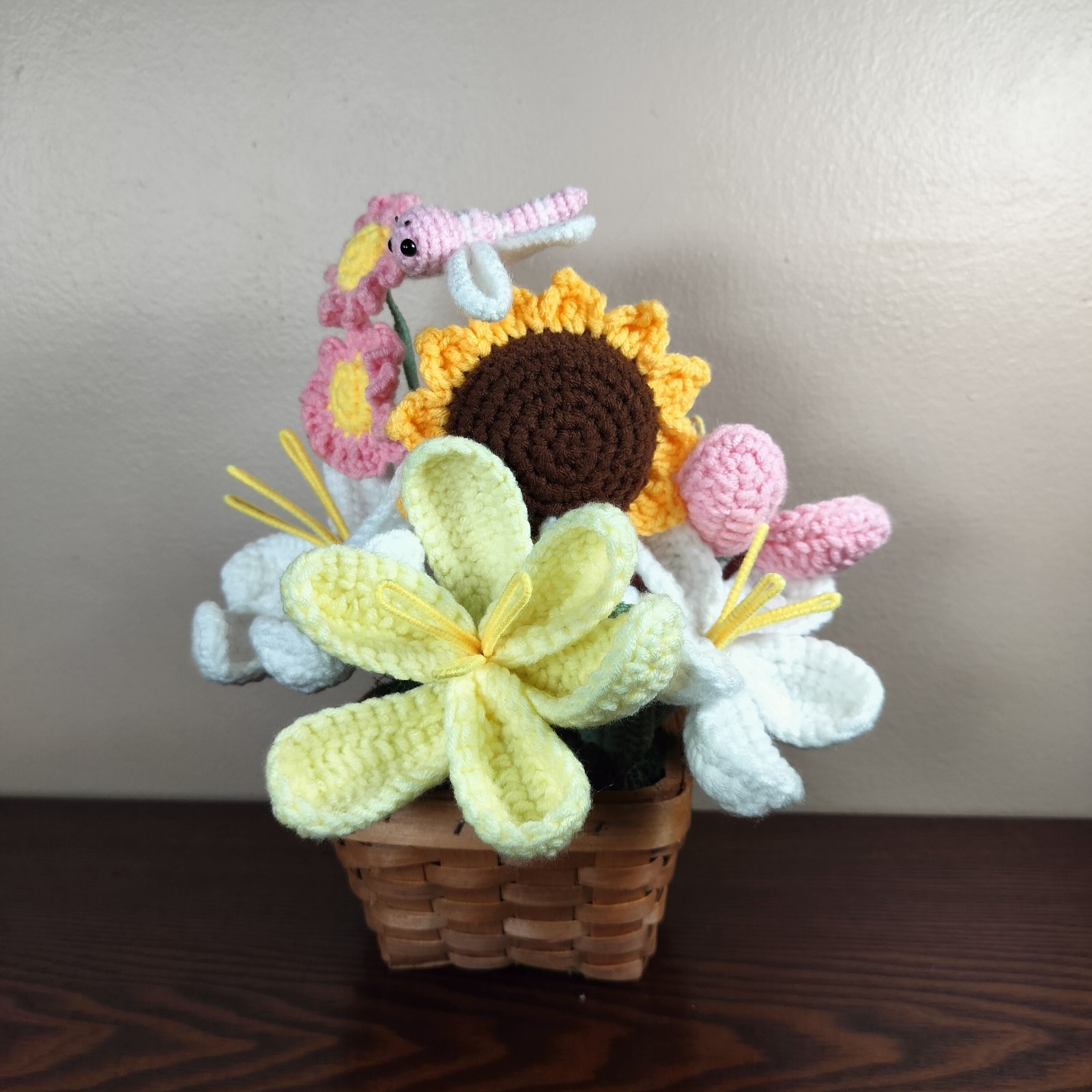 Handmade Crochet Flower Bouquet In Basket w/ Dragonfly Sunflower Lily’s Daisies
