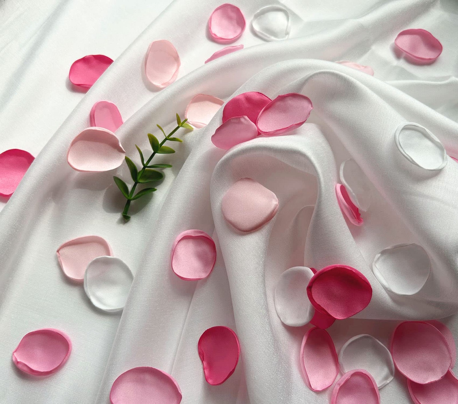 400 PCS Blush Pink Silk Rose Petals, Wedding Aisle Scatter, Table Centerpieces