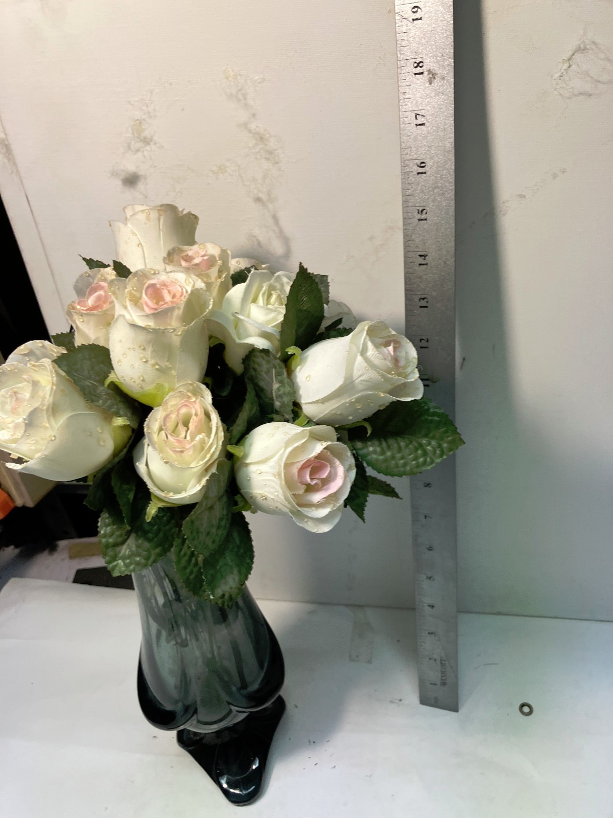 Artificial Silk White Roses 12 in glass Vase free shipping