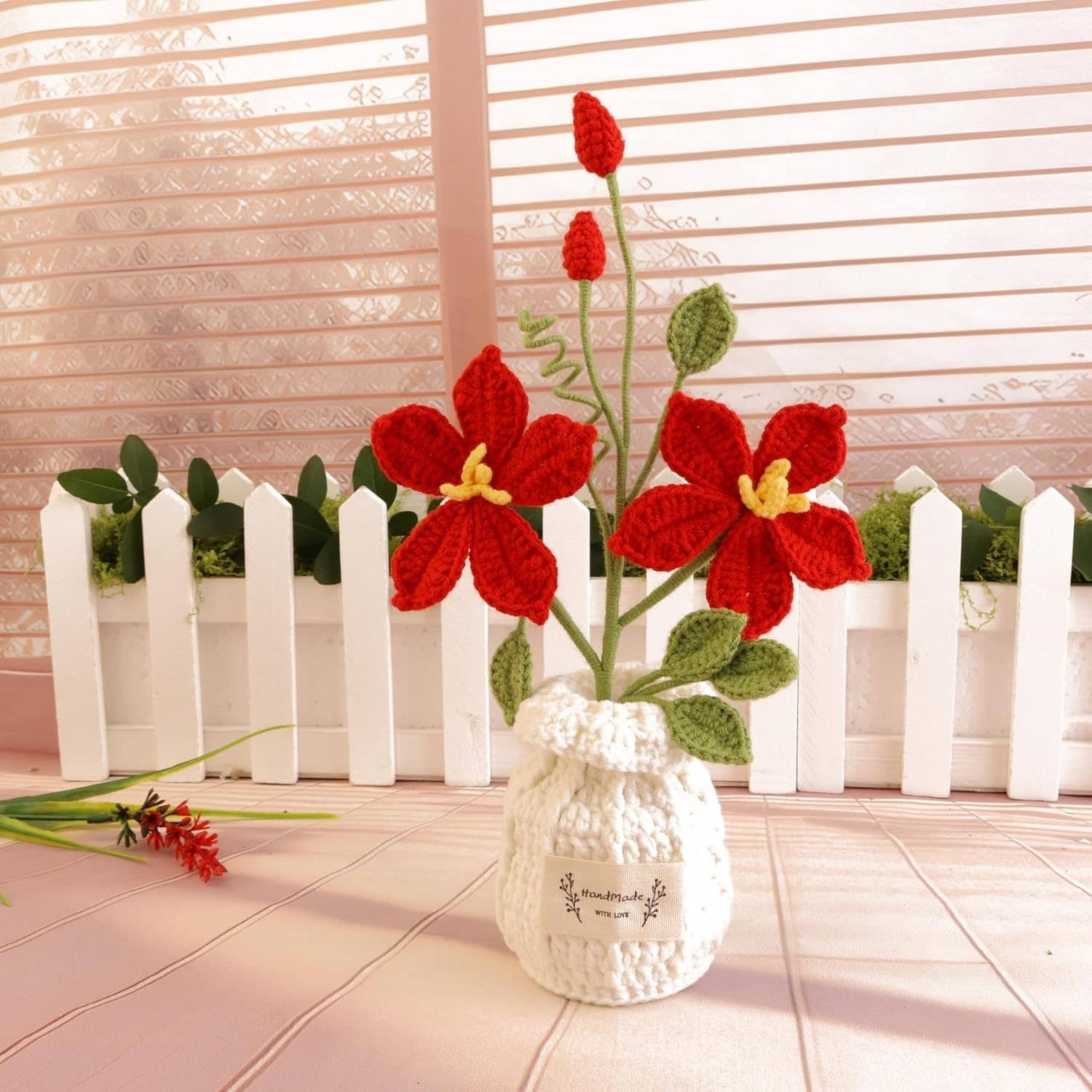Hand-Woven Lotus Flowers Gifts for Family and Friends Home Office Ornaments