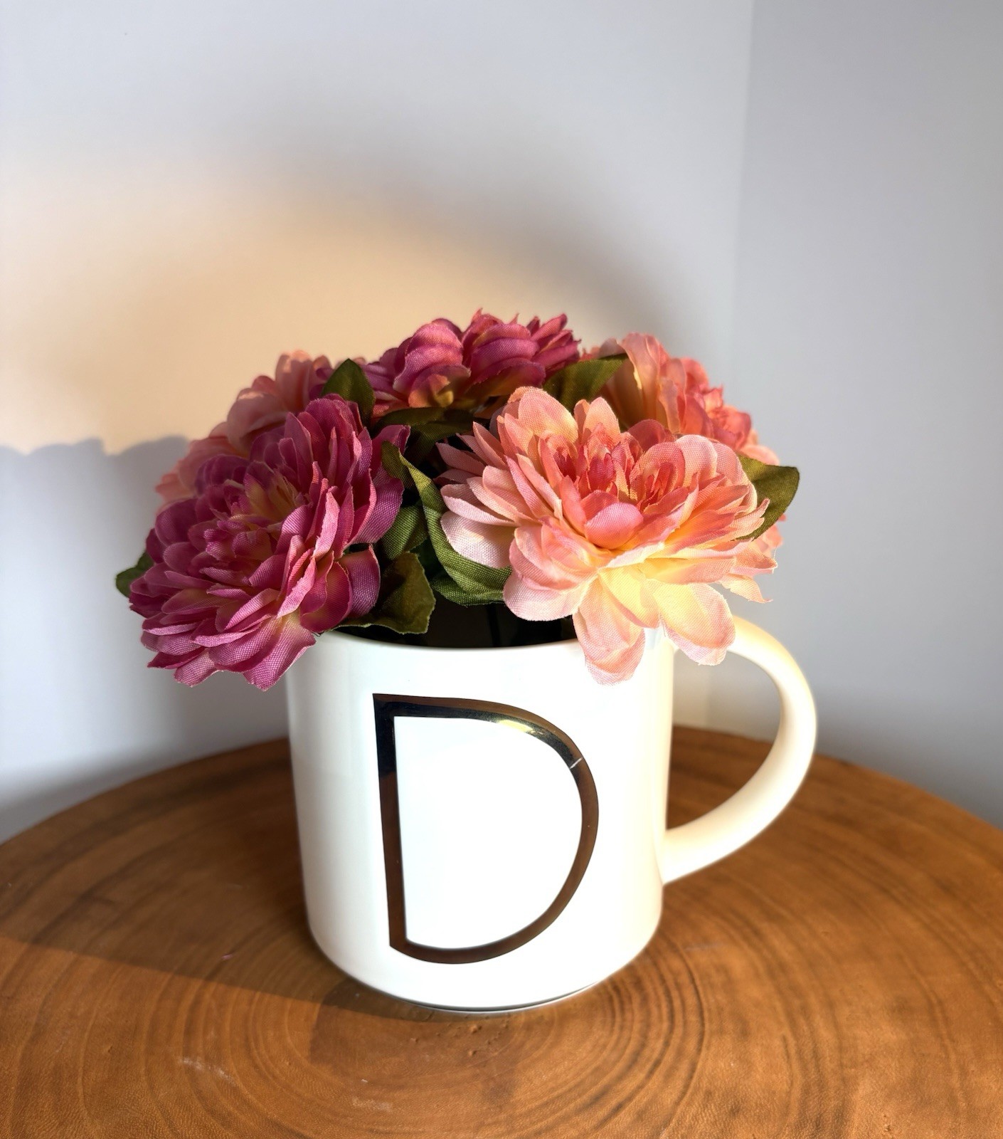 Faux Floral Mug Arrangement Ceramic Vase D-initial Gold Tone Trim Home Decor