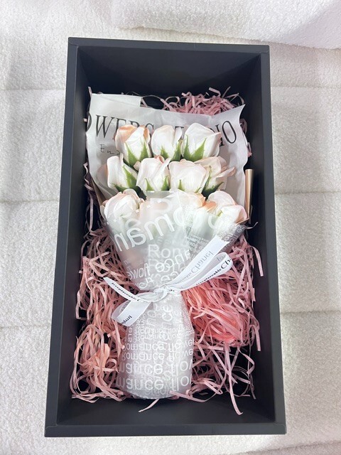 Soap Rose Forever Flower Gift Box, Preserved Flowers, Artificial Flower Bouquet