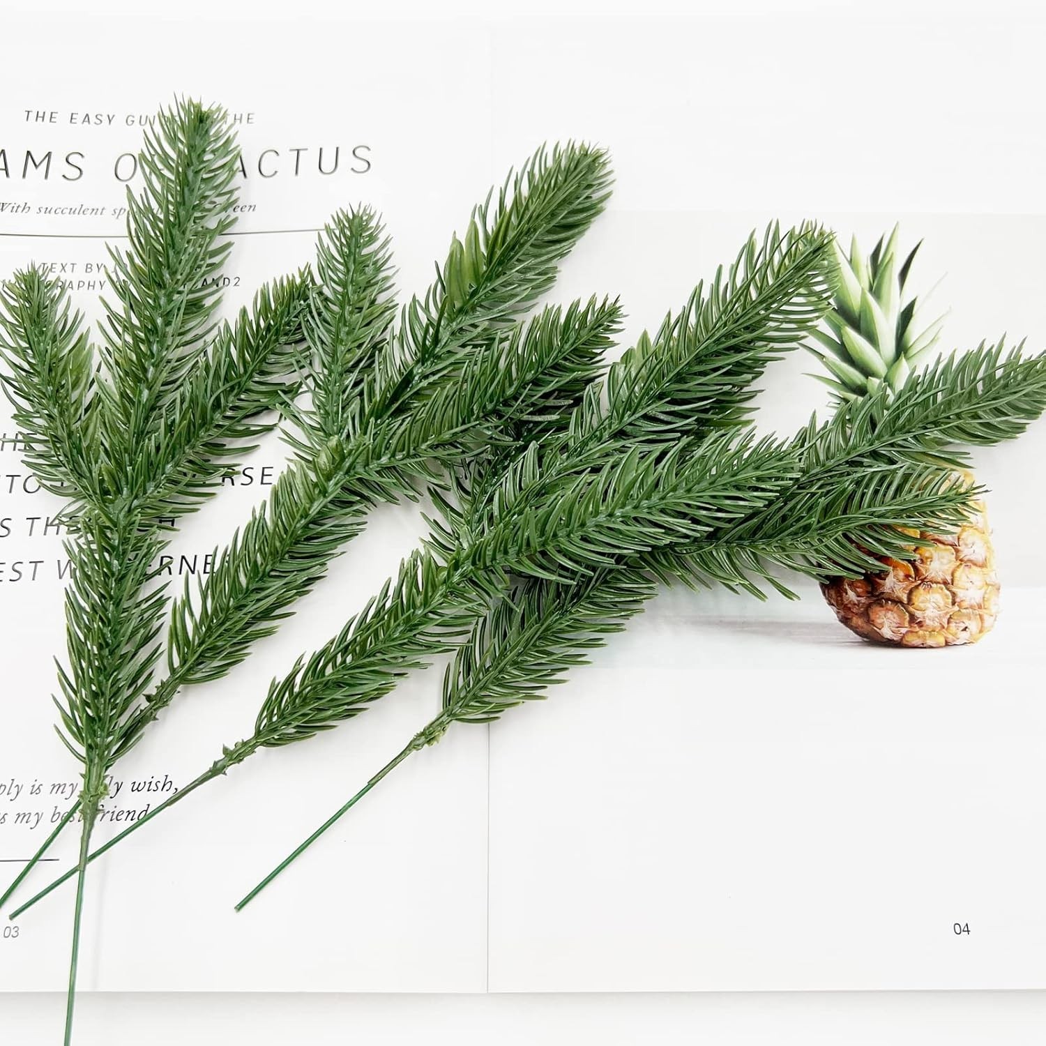 Versatile 50 Pcs Artificial Pine Needles – Perfect for Wreaths and Garlands