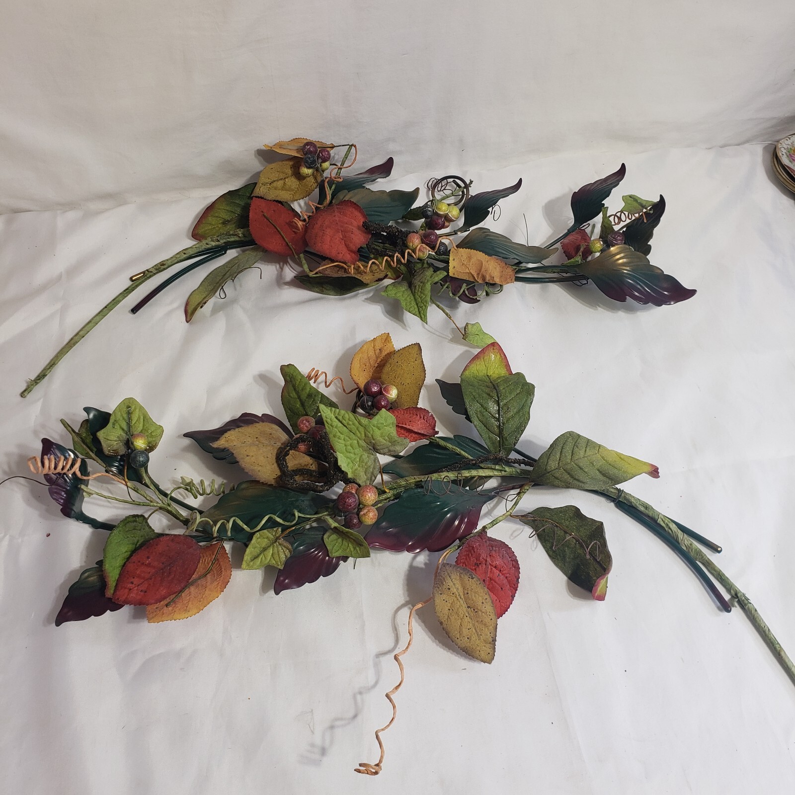 Mixed Material Metal and Floral Wall Decor Hangings Country Colorful