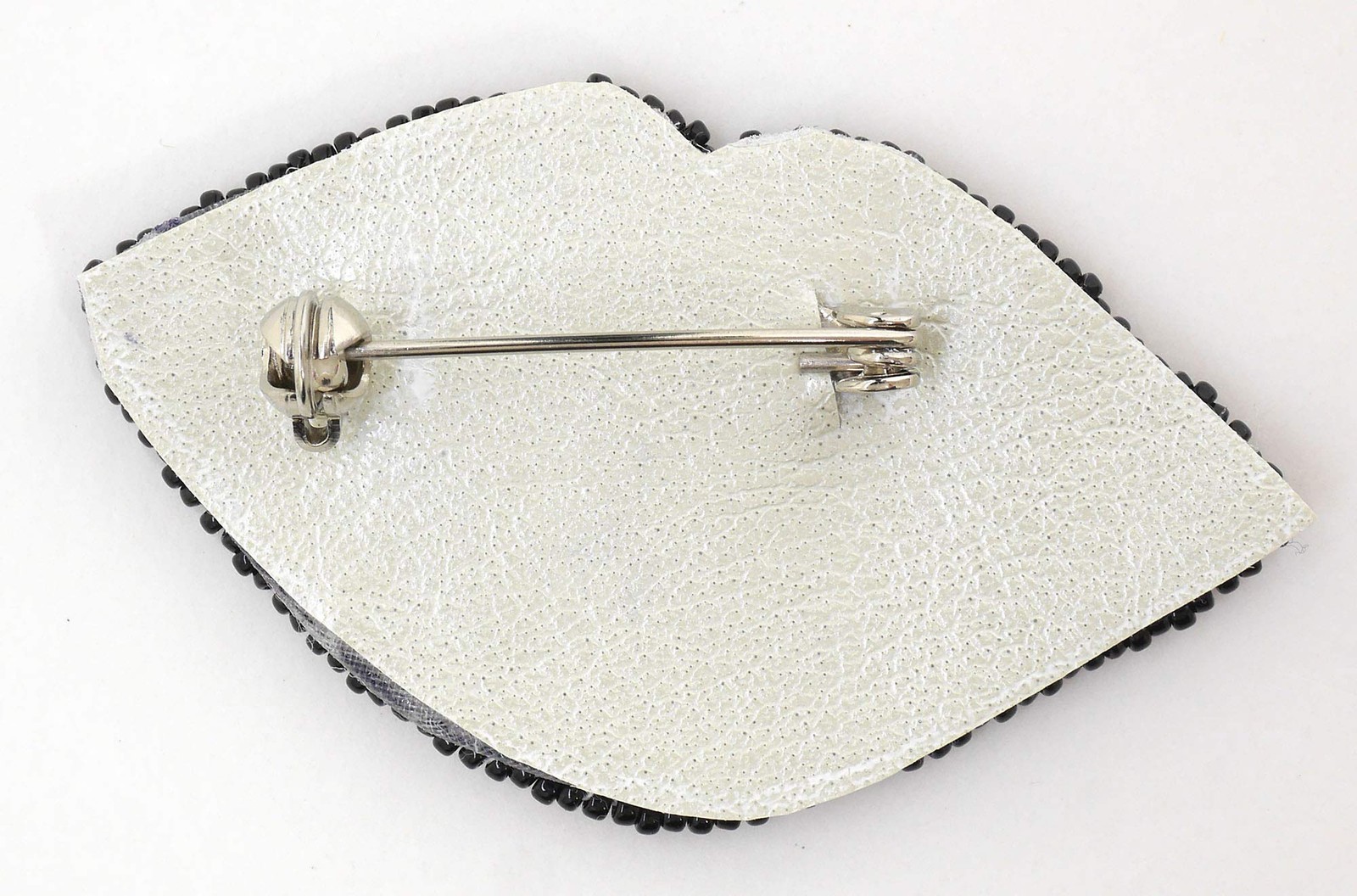 MIYUKI Bead Embroidery Brooch Kit Glossy Lip BFK-579