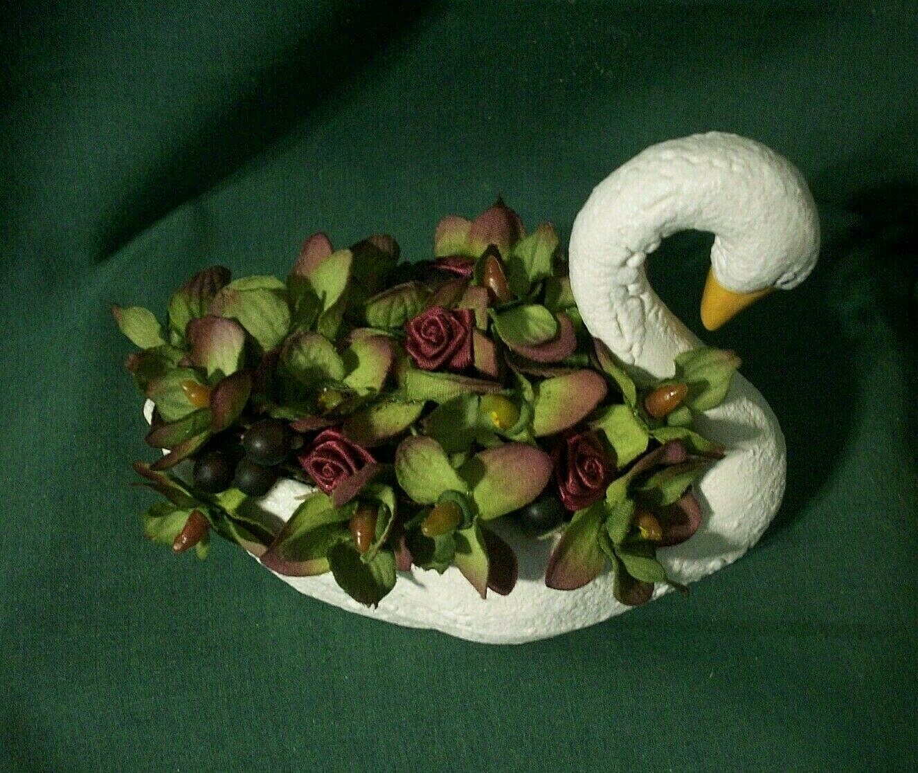 Mini Ceramic Swan Floral Arrangement – 4″ Tall