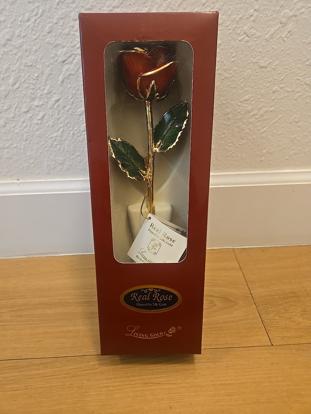 LIVING GOLD REAL RED ROSE PRESERVED & Dipped IN 24K GOLD. NEW IN BOX