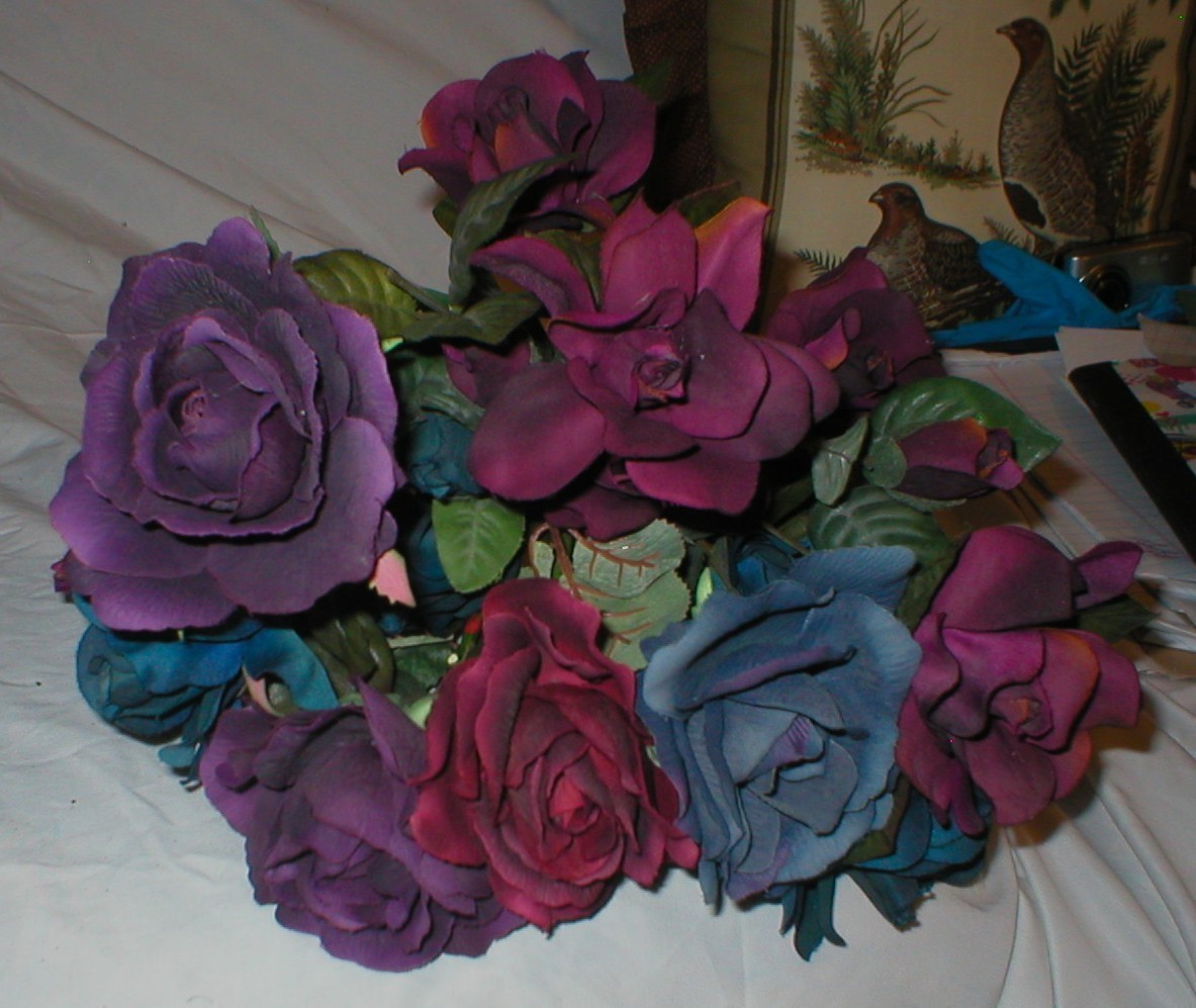 AUTUMN ROSES ARTIFICIAL 24″ SINGLE AND MULTI STEMS LOT SOLD AS IS
