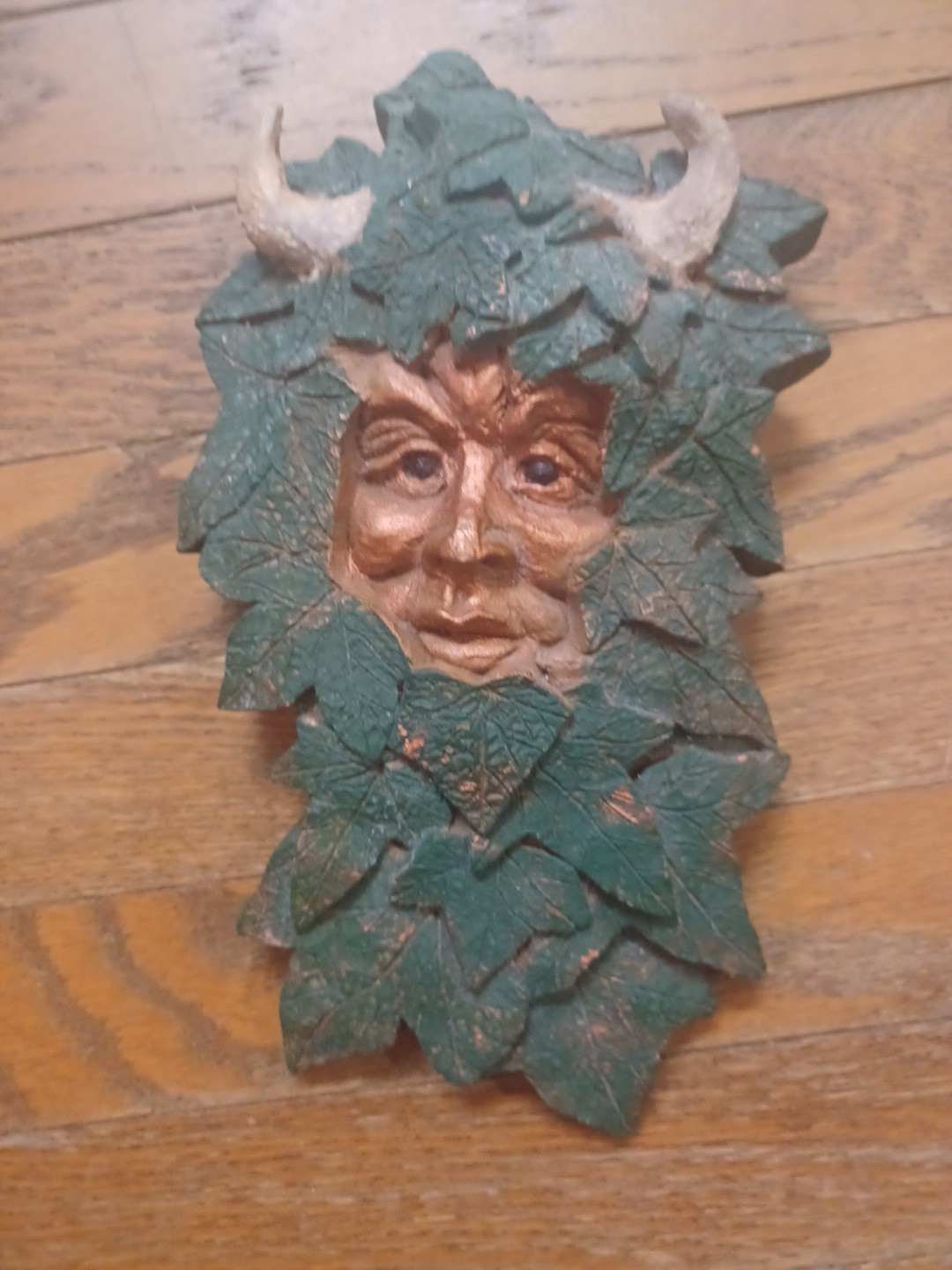 Leaf Covered Face Sculture, Wall Sculpture Home Garden Decor Mythical Leaf Face
