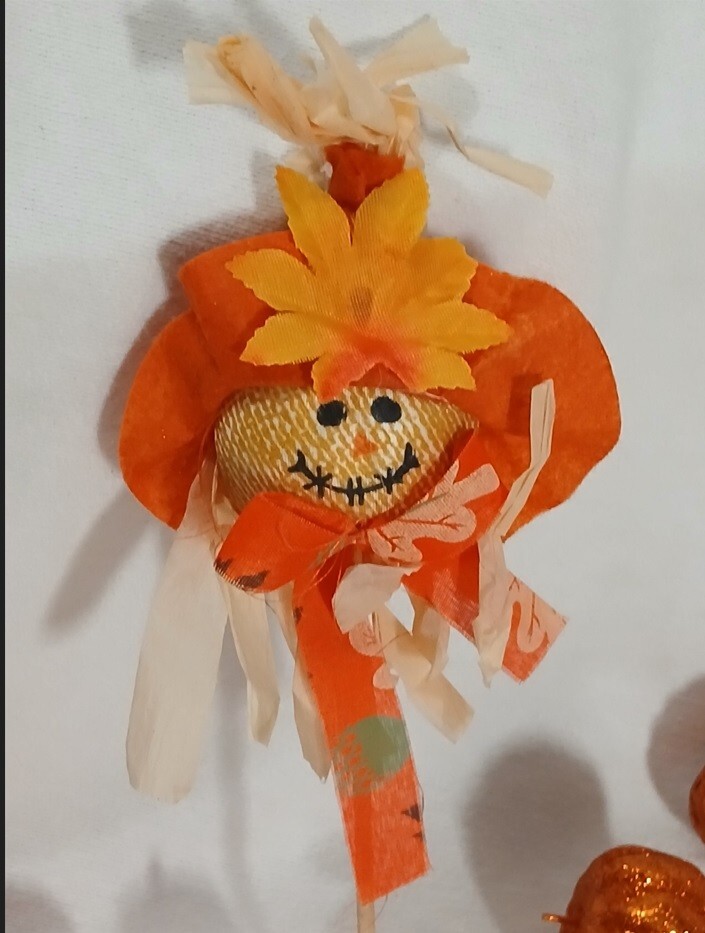 Fall / Autumn / Harvest Time / Halloween Bouquet Add Ins Decoration 8 Pieces