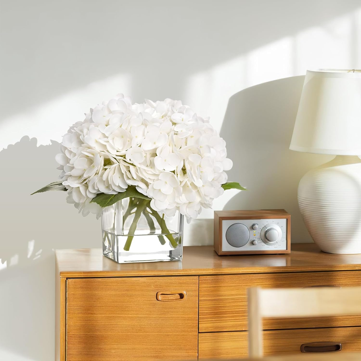 Luxury White Hydrangea in Glass Vase with Faux Water – Elegant Table Centerpiece