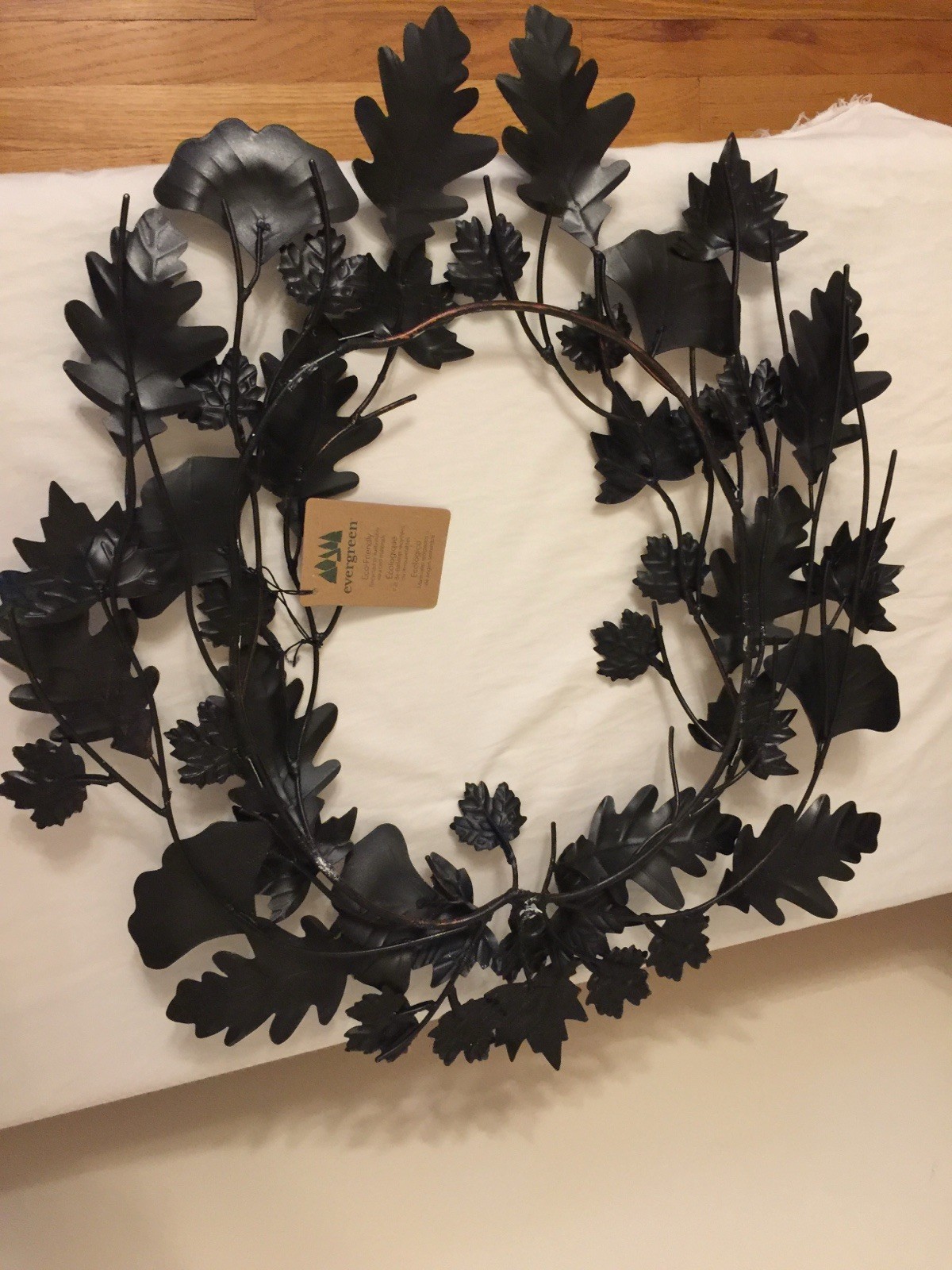 NWD Green Metal Evergreen Enterprises Leaf Wreath Wall Decor 20” H X 18” W