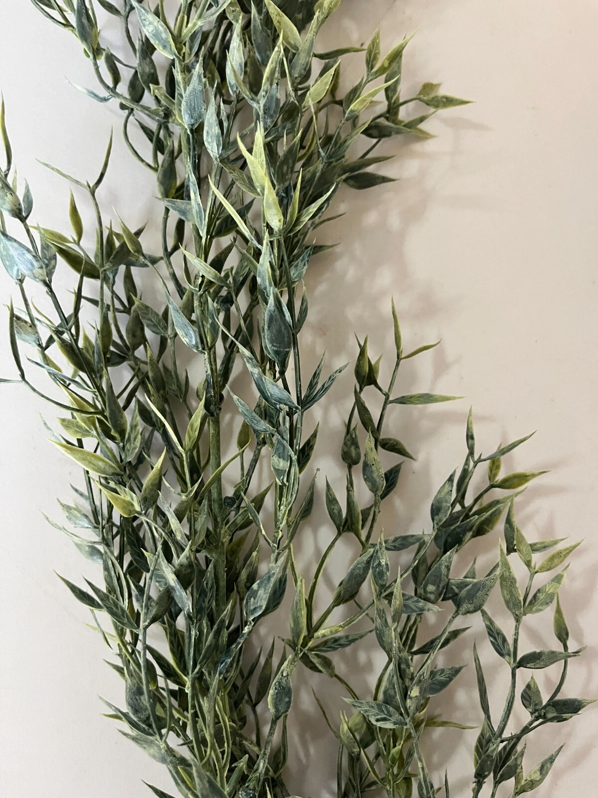 Artificial Plants & Garlands, Mixed varieties and sizes.