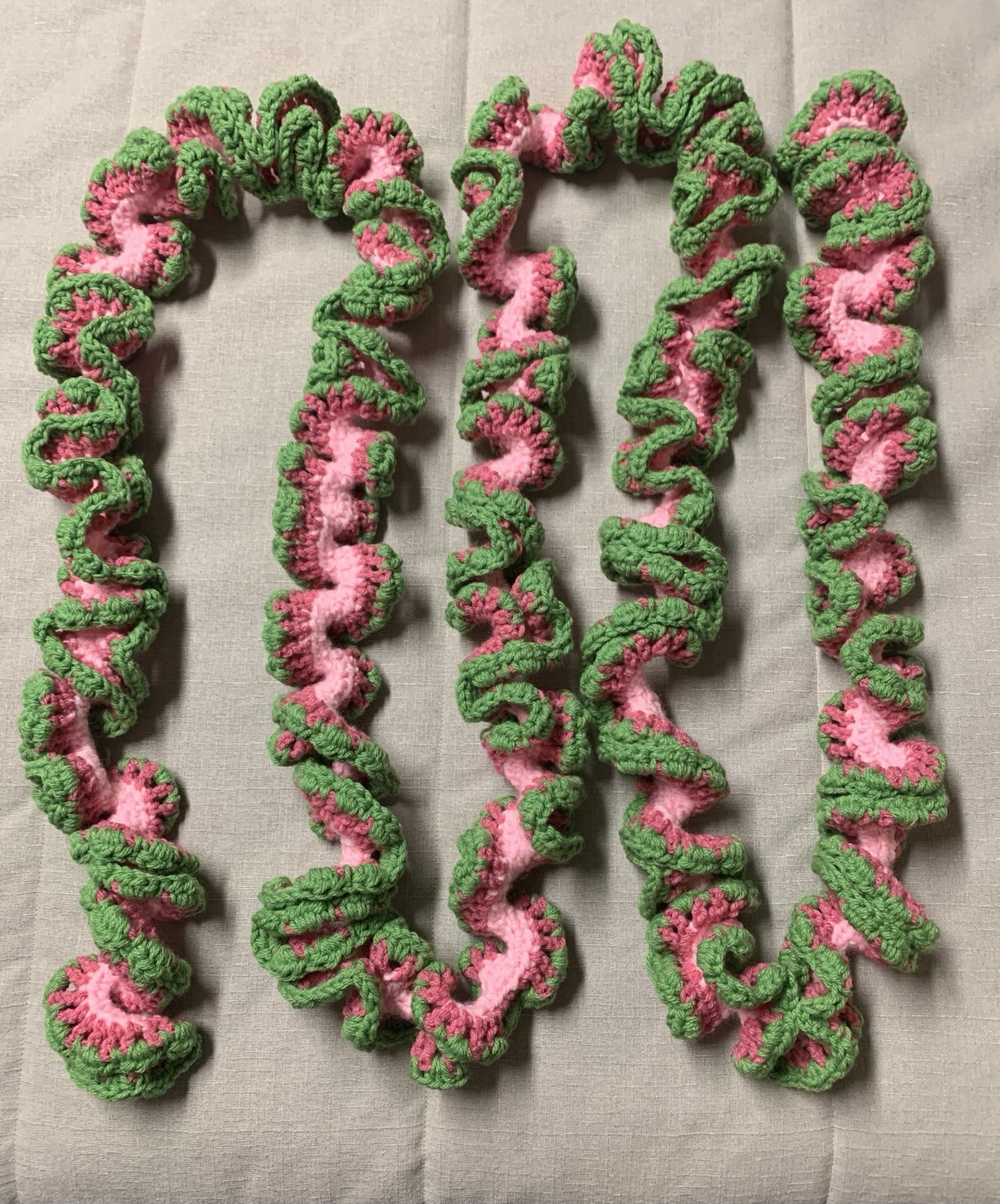 Garland Spiral Ruffle New Pink and Raspberry Pink With Green Leaves Thick