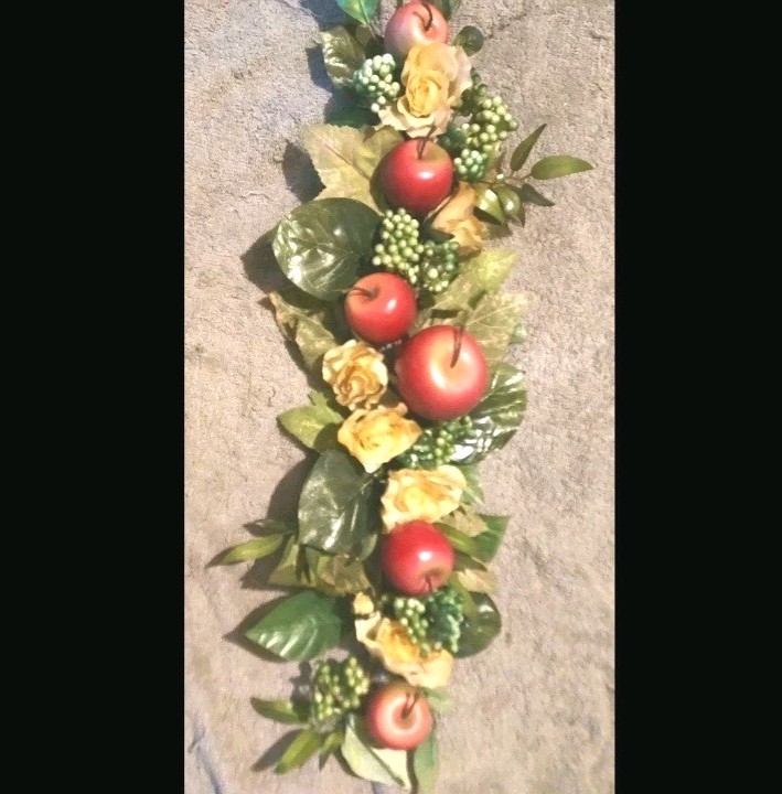 Vtg Floral Fruit Apple Swag Hanging Vine Roses Kitchen Farm Cottage 25 In READ