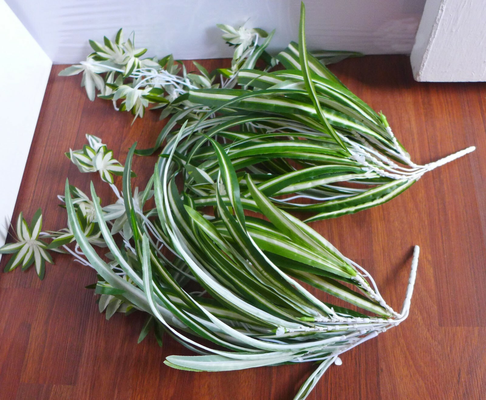 2 Bunches Artificial Plant Chlorophytum Vine Bush Spider Hanging Home Decor