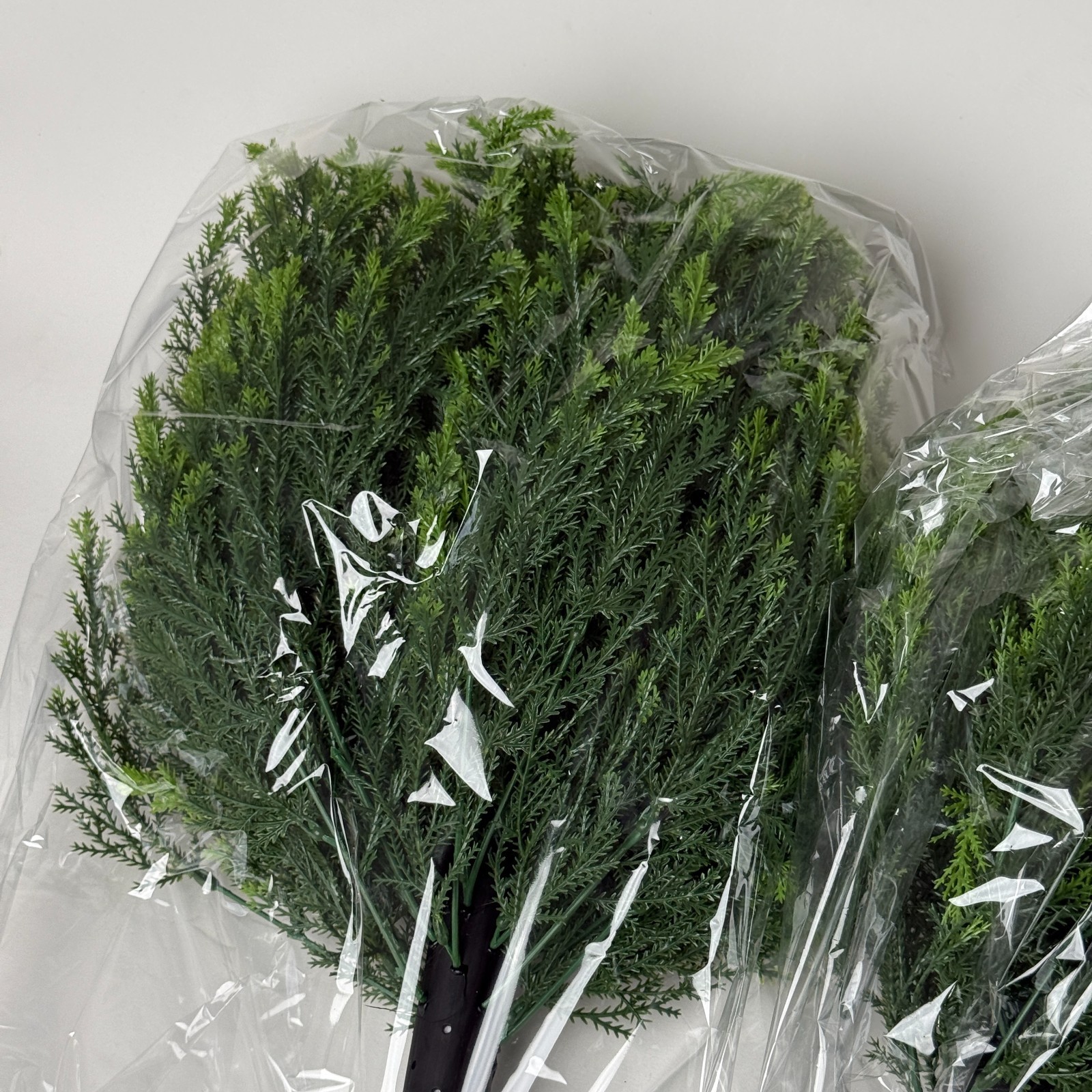 23″ Artificial Topiary Bushes for Outdoors with Spike, Cedar Topiary Ball Trees