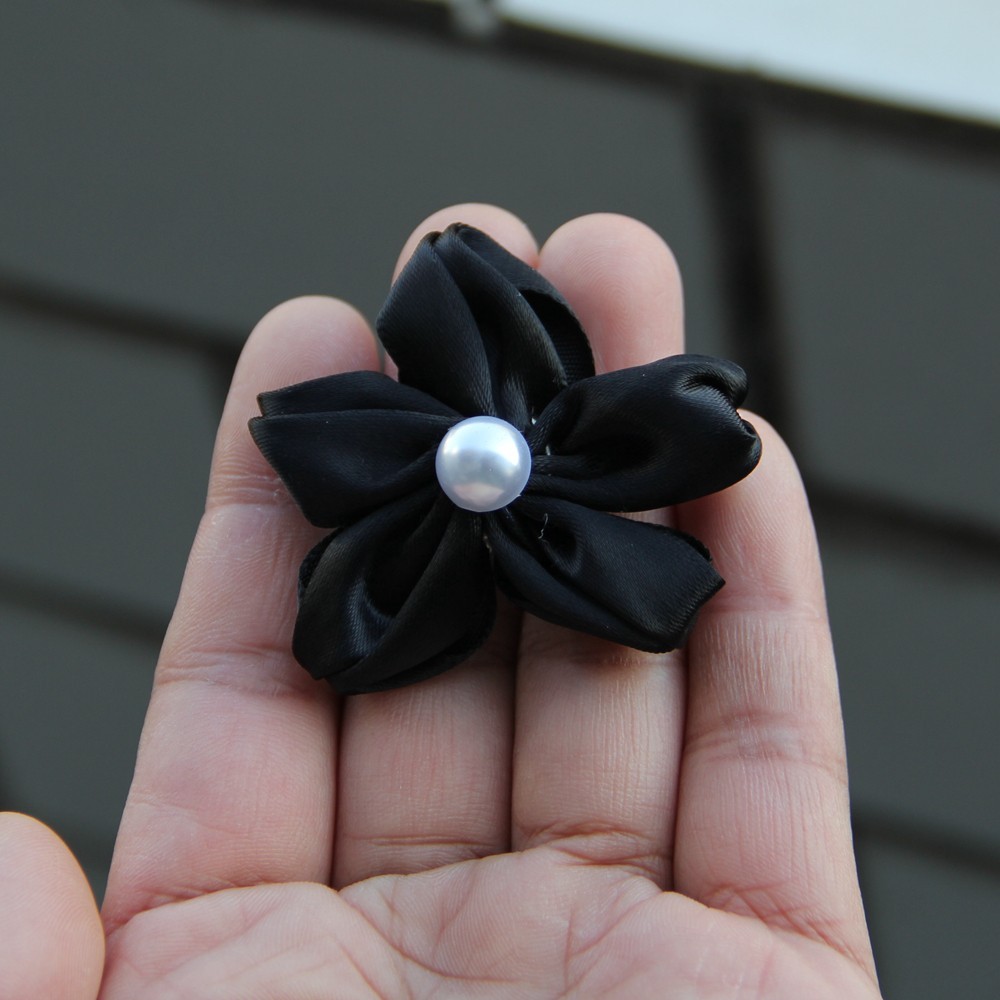 5cm Sweet Rosette Satin Ribbon Flowers With Pearl Used for Diy Headband