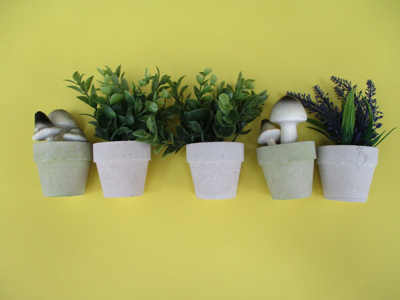5 PLANTS IN POTS Artificial Small Fake home/office MUSHROOMS LAVENDAR GREENS