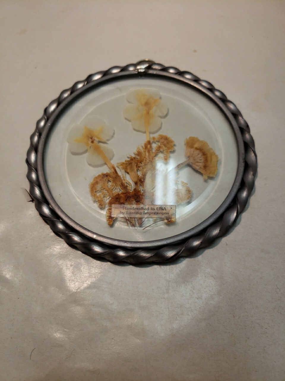 Round Silver Hanging Frame w Dried Flowers 4.5″ Diameter Lasting Impressions USA